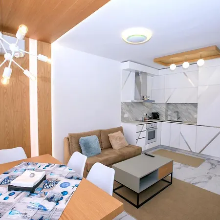 Apartman лукс радост 2