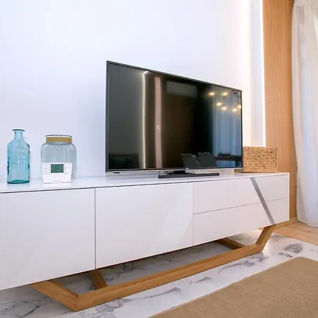 лукс радост 2 *