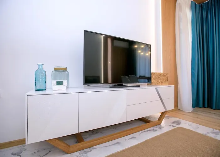 лукс радост 2 *