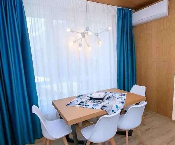 лукс радост 2 * Sandanski